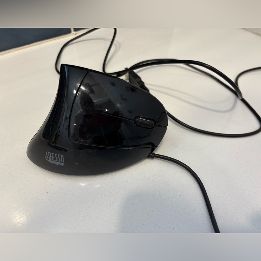 Black Ergonomic Vertical Mouse